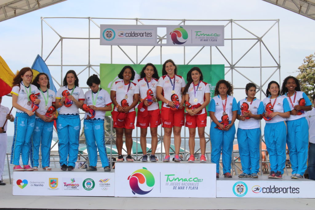 Valle Oro Puro lidera el medallero en primera jornada de los Juegos de Mar y Playa 2017