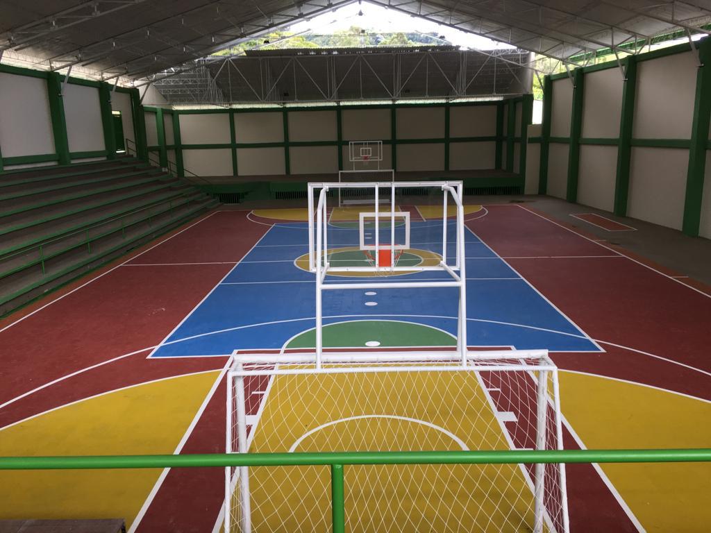 Gobernadora del Valle entregará nuevas obras de infraestructura deportiva en Versalles