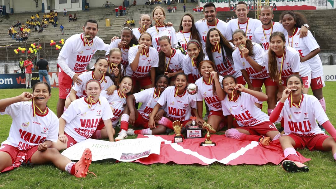 Las campeonas del fútbol infantil femenino en Colombia, son del Valle Oro Puro