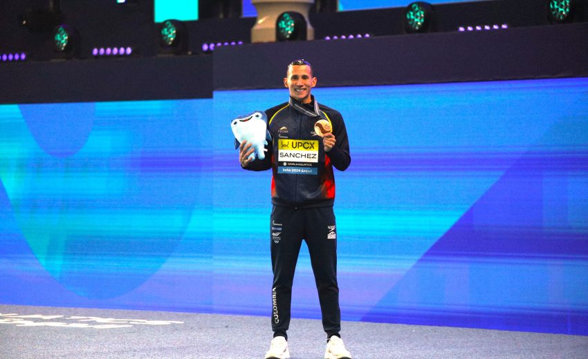 Vallecaucano Gustavo Sánchez ganó medalla para Colombia en el Mundial de Natación en Qatar