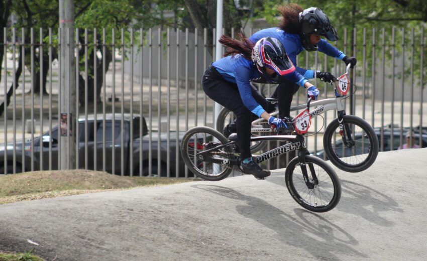 Cali arrasa en BMX y Yumbo brilla con el primer oro en el inicio de los Juegos Departamentales 2025