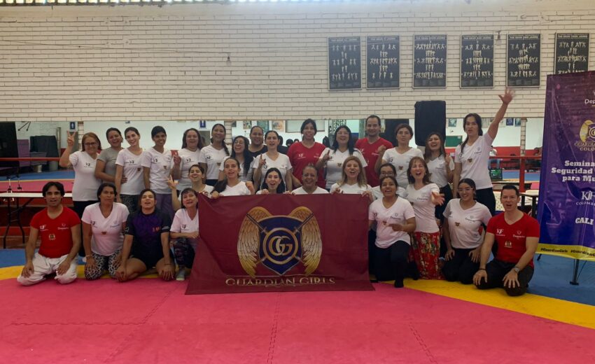 Avanza Seminario de Defensa Personal para Mujeres de MinDeporte con apoyo de Indervalle