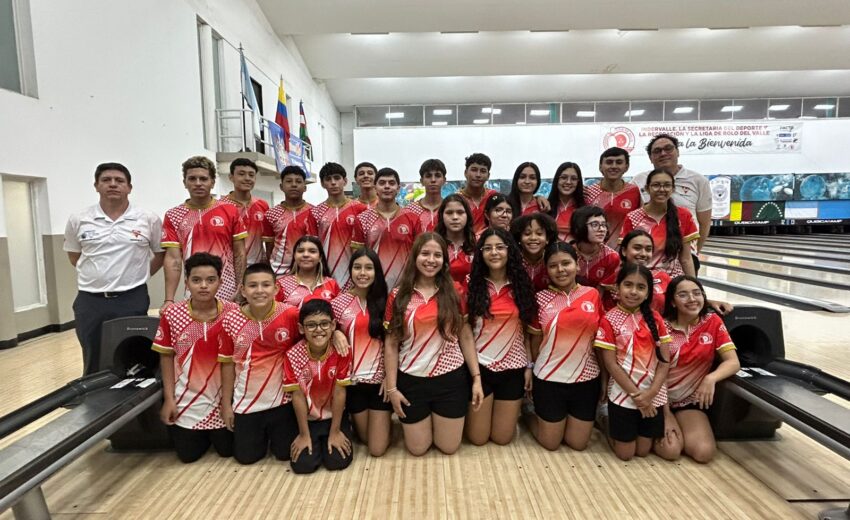 Campeones: Los bolicheros juveniles del Valle en lo más alto del podio